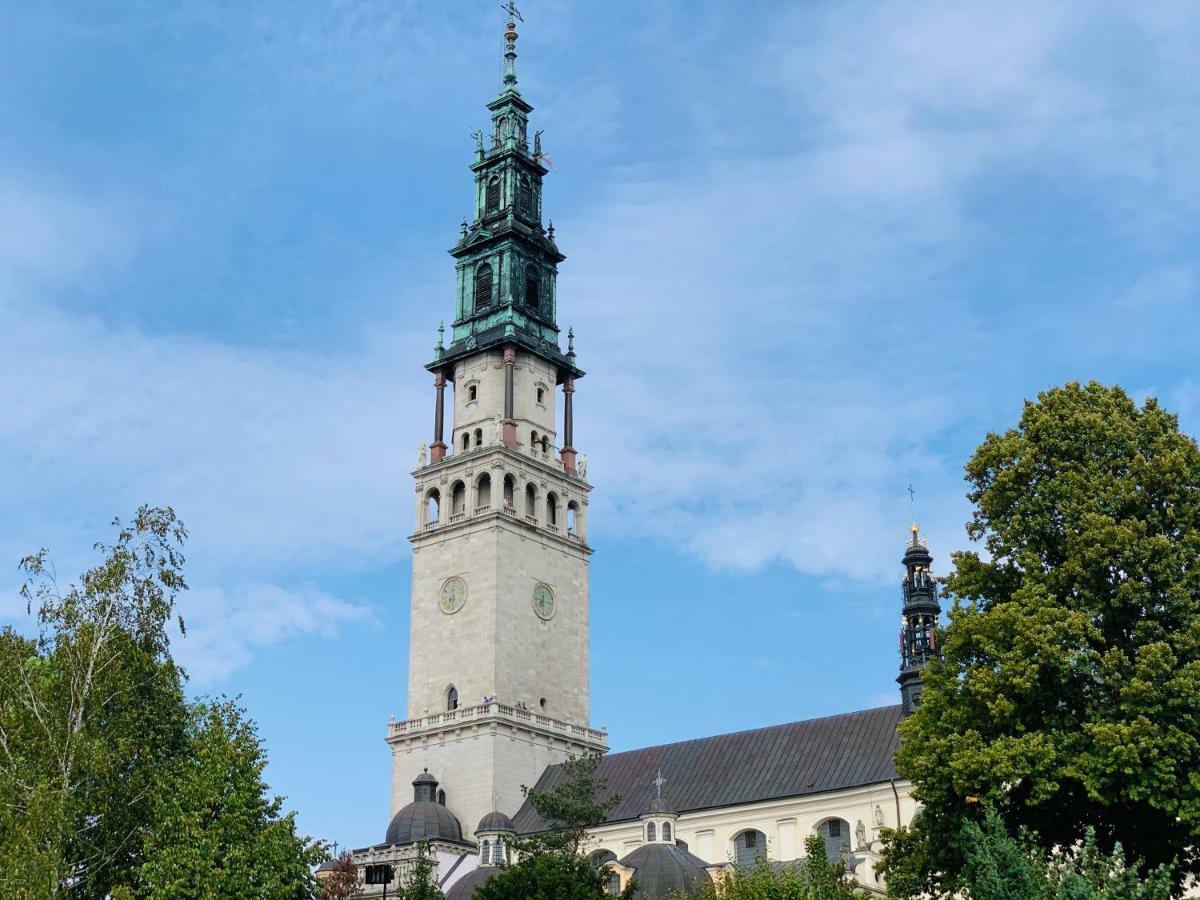 Dom Pielgrzyma Schr Hotell Grabowka Exteriör bild